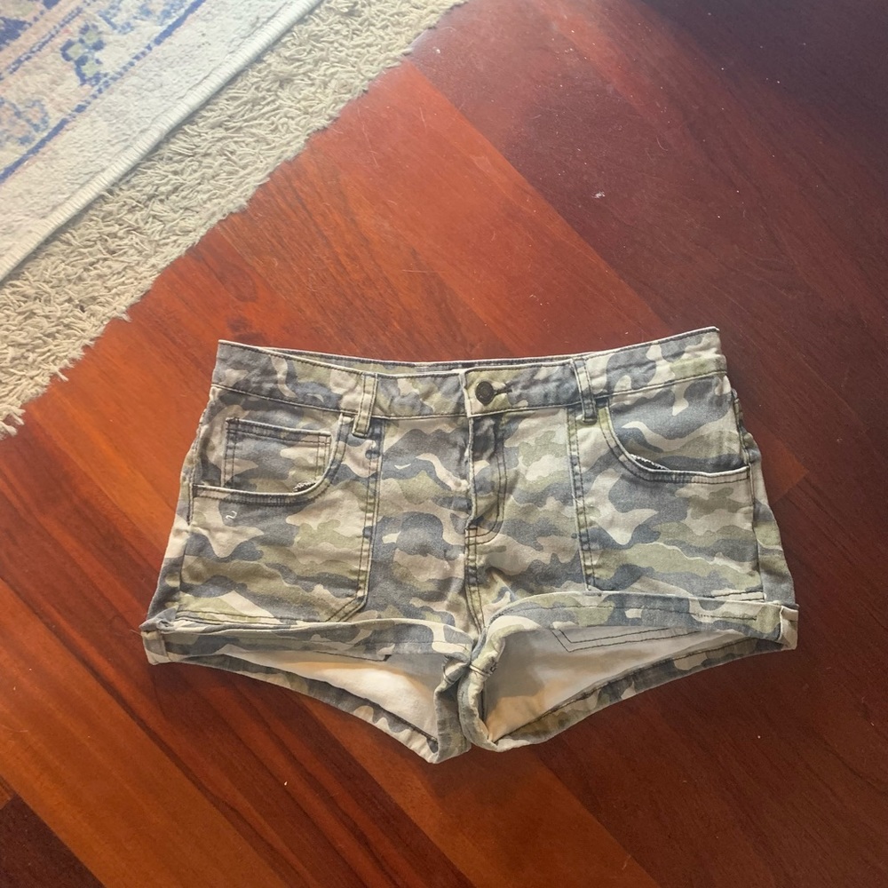 Camouflage jean shorts